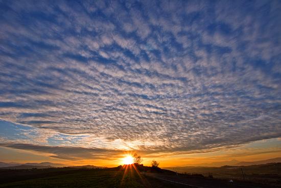 CIELO SOLE E NUBI